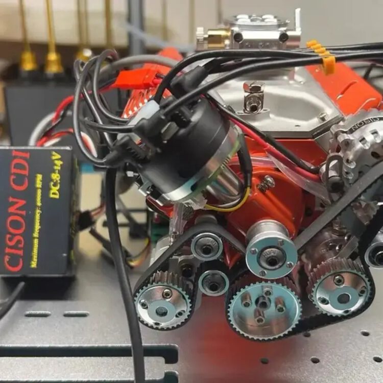 V8 Engine Small-Block OHV 44ccm – Bild 5
